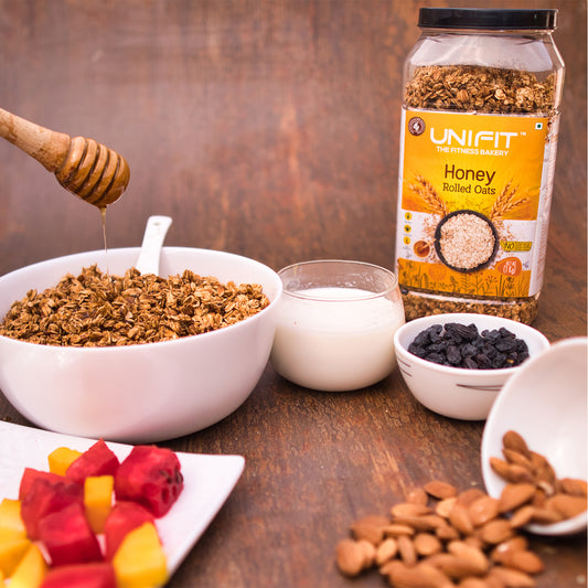 UNIFIT Honey Rolled Oats: Wholesome Breakfast Delight with Natural Sweetness. Savor the Goodness!
